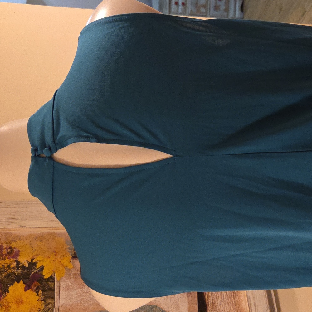 Sheila Rose Tank - Picture 8 of 10